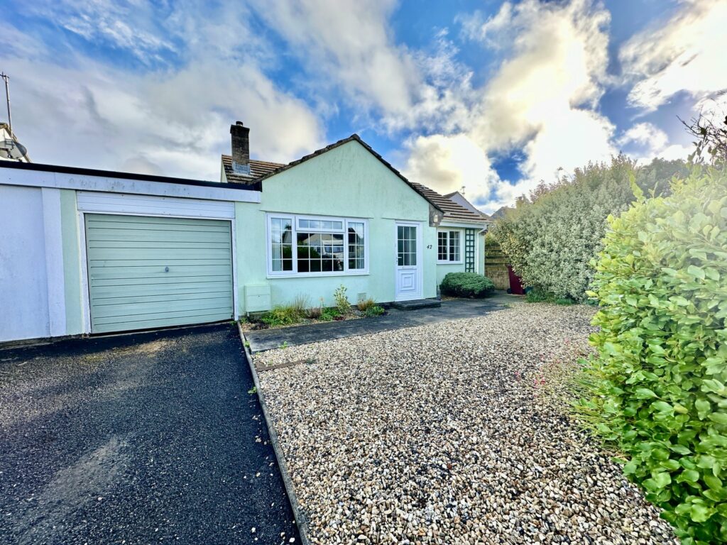 Bartletts Well Road, Sageston, Tenby, Pembrokeshire, SA70 8SW