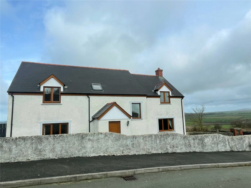 Maes Ernin, Mathry, Haverfordwest, Pembrokeshire, SA62 5HF