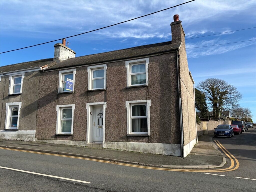 Honeyborough Road, Neyland, Milford Haven, Pembrokeshire, SA73 1RF