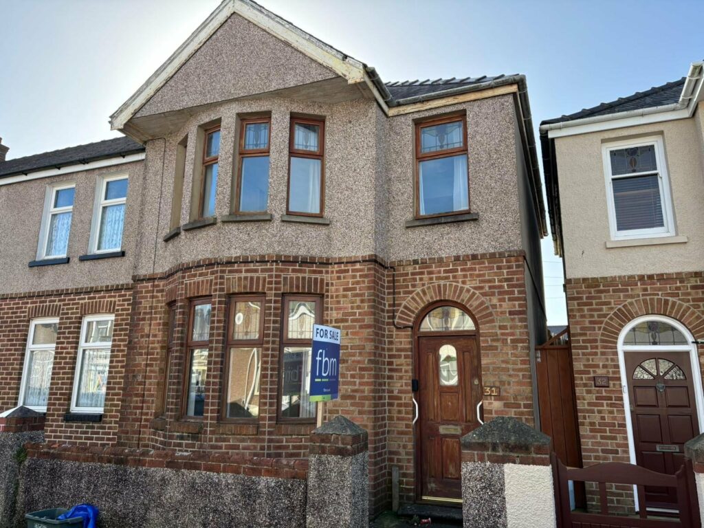 Stratford Road, Milford Haven, Pembrokeshire, SA73 2JA