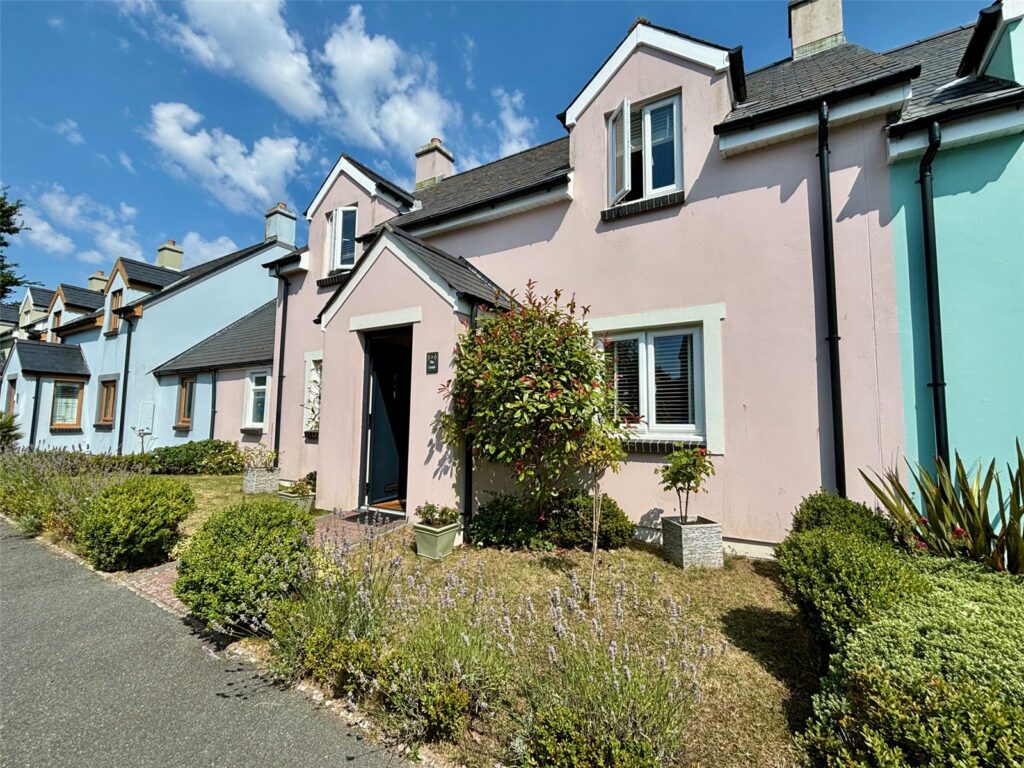 Triplestone Close, Herbrandston, Milford Haven, Pembrokeshire, SA73 3TP