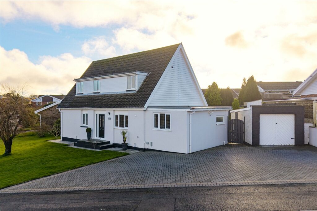 Caldy Way, Milford Haven, Sir Benfro, SA73 2RG