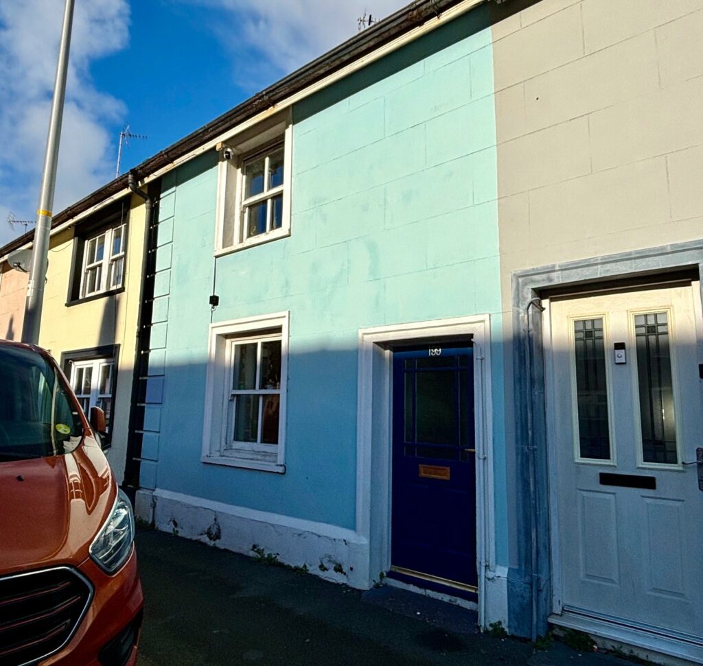 Robert Street, Milford Haven, Pembrokeshire, SA73 2HS