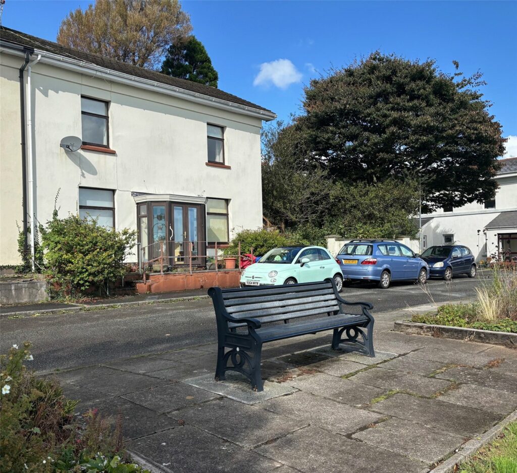 Railway Terrace, Neyland, Milford Haven, Pembrokeshire, SA73 1SP