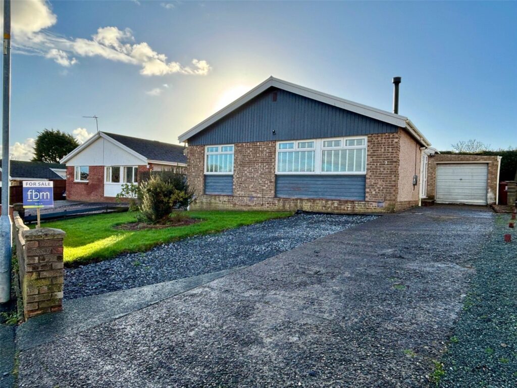 Skomer Drive, Milford Haven, Pembrokeshire, SA73 2RF