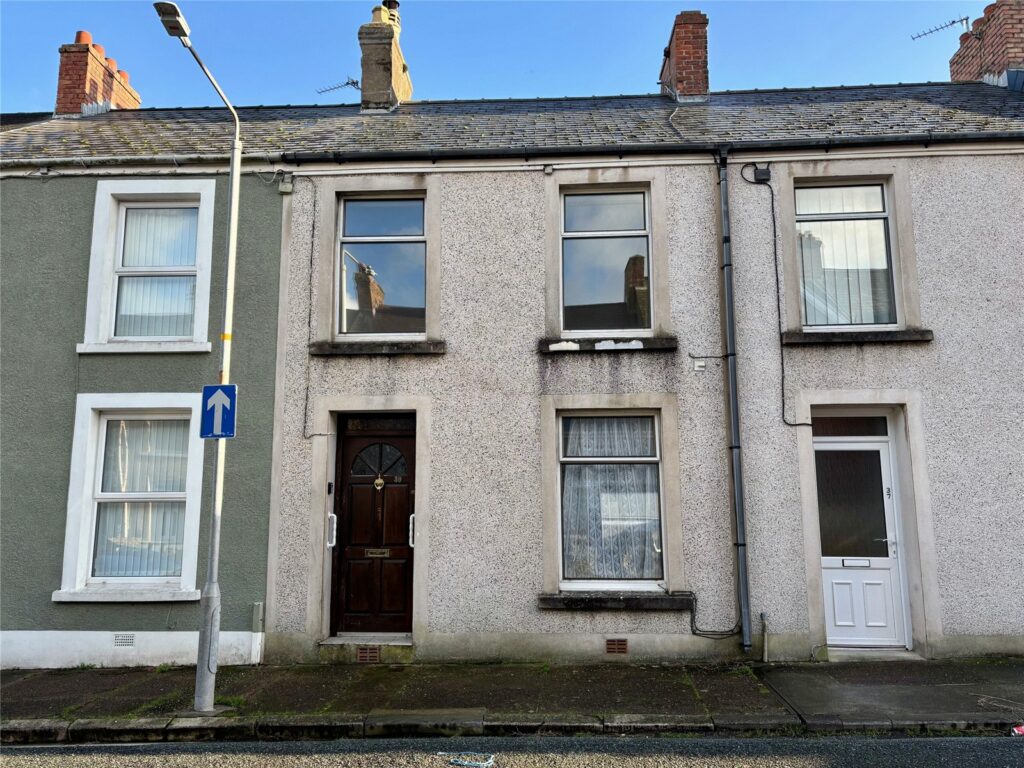 Dewsland Street, Milford Haven, Pembrokeshire, SA73 2AT