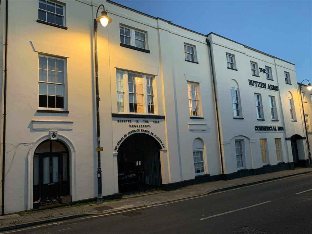 Derutzen, Market Street, Narberth, Pembrokeshire, SA67 7AX