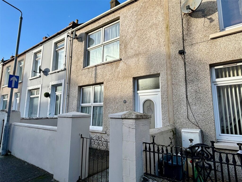 Dewsland Street, Milford Haven, Pembrokeshire, SA73 2AU