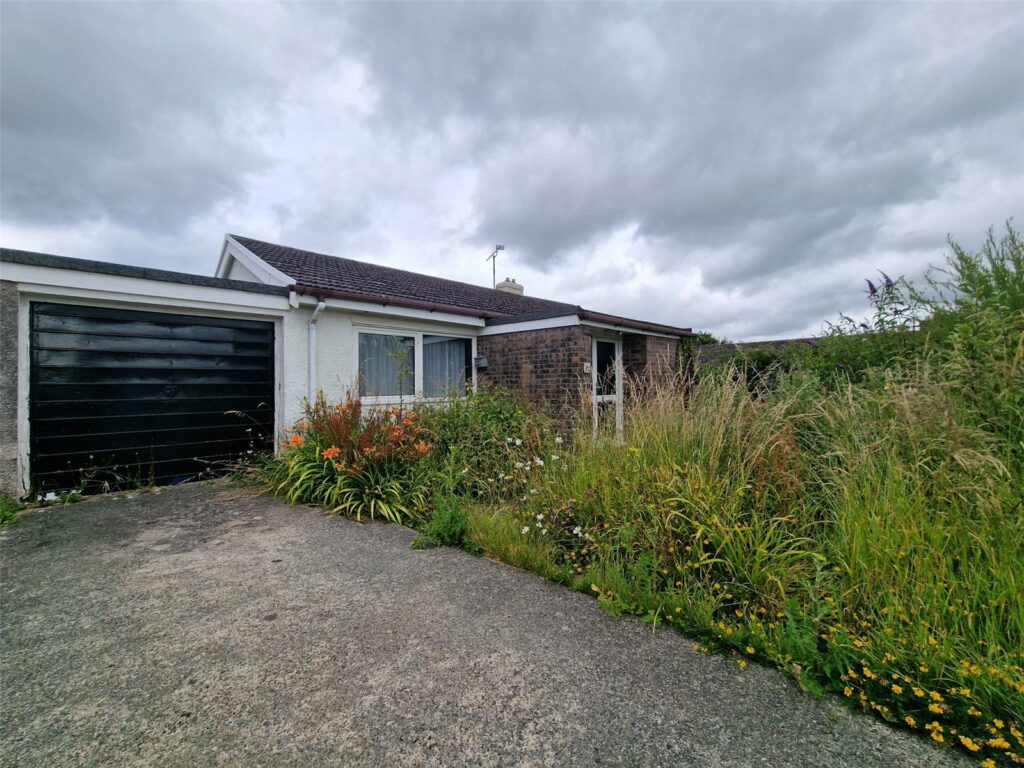 St. Davids Road, Pembroke, Pembrokeshire, SA71 5JH