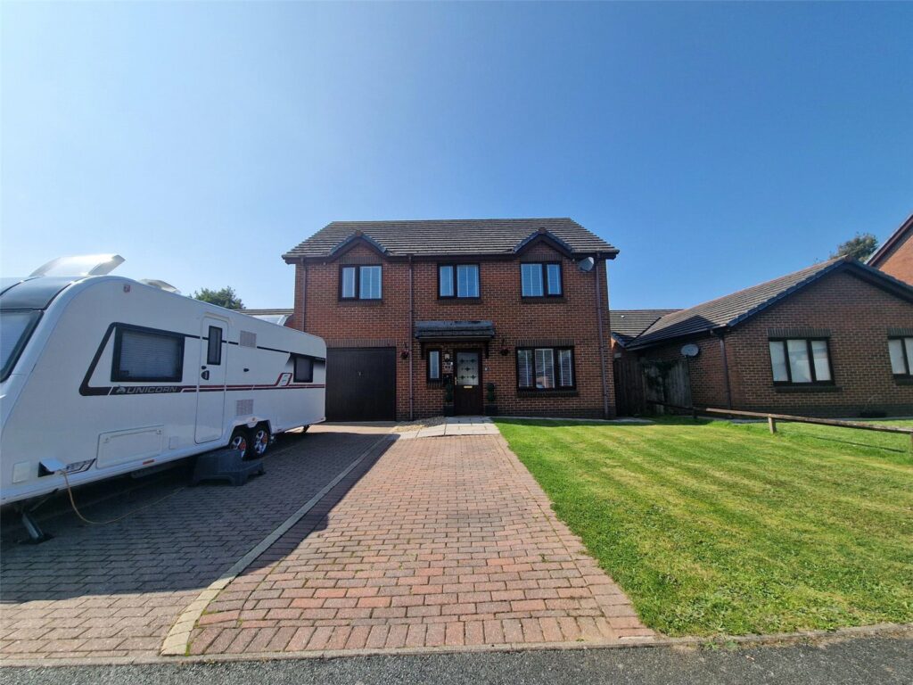 Charles Thomas Avenue, Pembroke Dock, Pembrokeshire, SA72 6UR