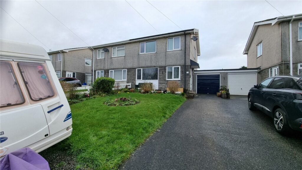 Lower Lamphey Road, Pembroke, Pembrokeshire, SA71 4AE