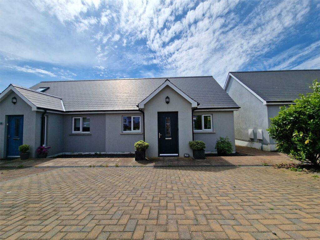 Grove Street, Pennar, Pembroke Dock, Pembrokeshire, SA72 6RE