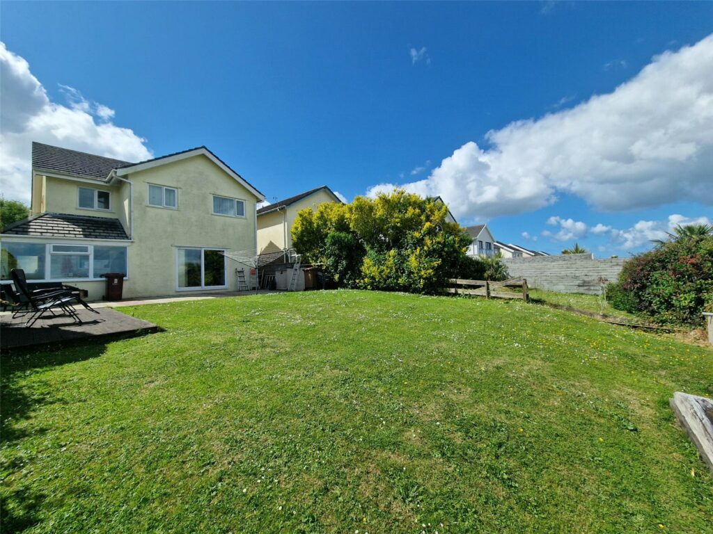 Essex Road, Pembroke Dock, Pembrokeshire, SA72 6ED