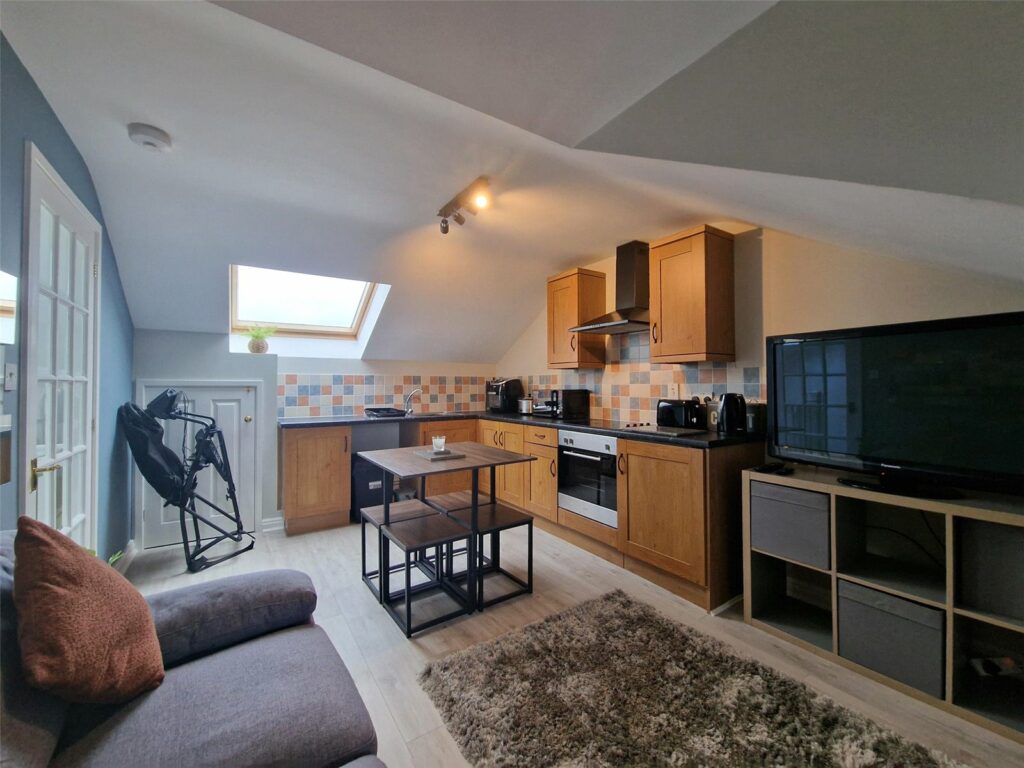 Co-op Lane, Pembroke Dock, Pembrokeshire, SA72 6XL