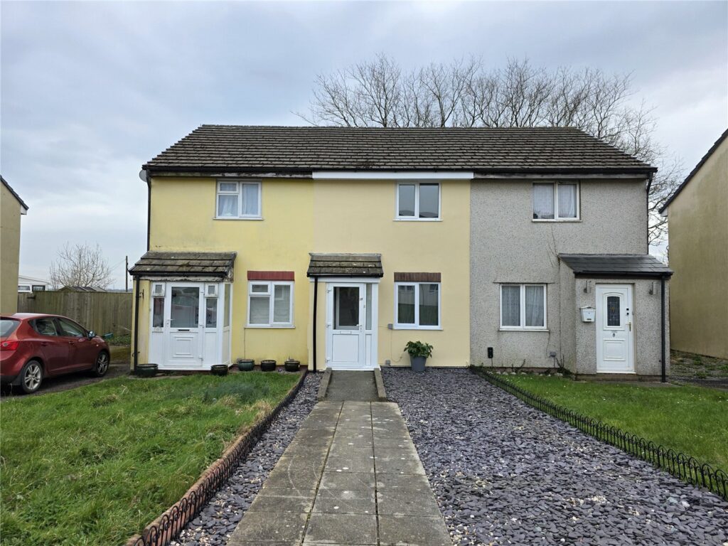 Britannia Drive, Pembroke Dock, Pembrokeshire, SA72 6QF