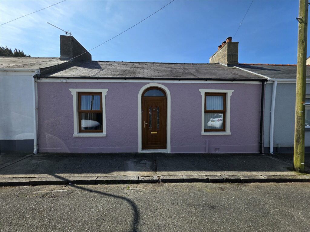 Picton Place, Pembroke Dock, Pembrokeshire, SA72 6BQ
