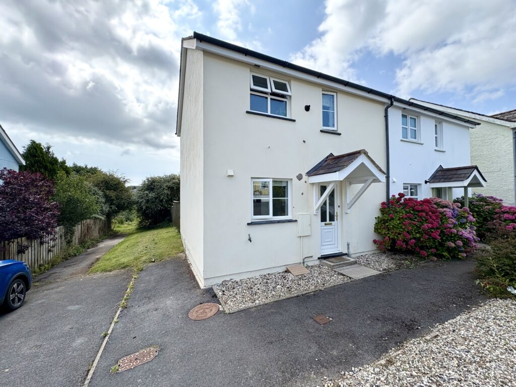 Oakhill Drive, Saundersfoot, Pembrokeshire, SA69 9PR