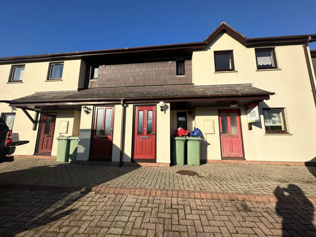 Clicketts Court, The Clicketts, Tenby, Pembrokeshire, SA70 8DT