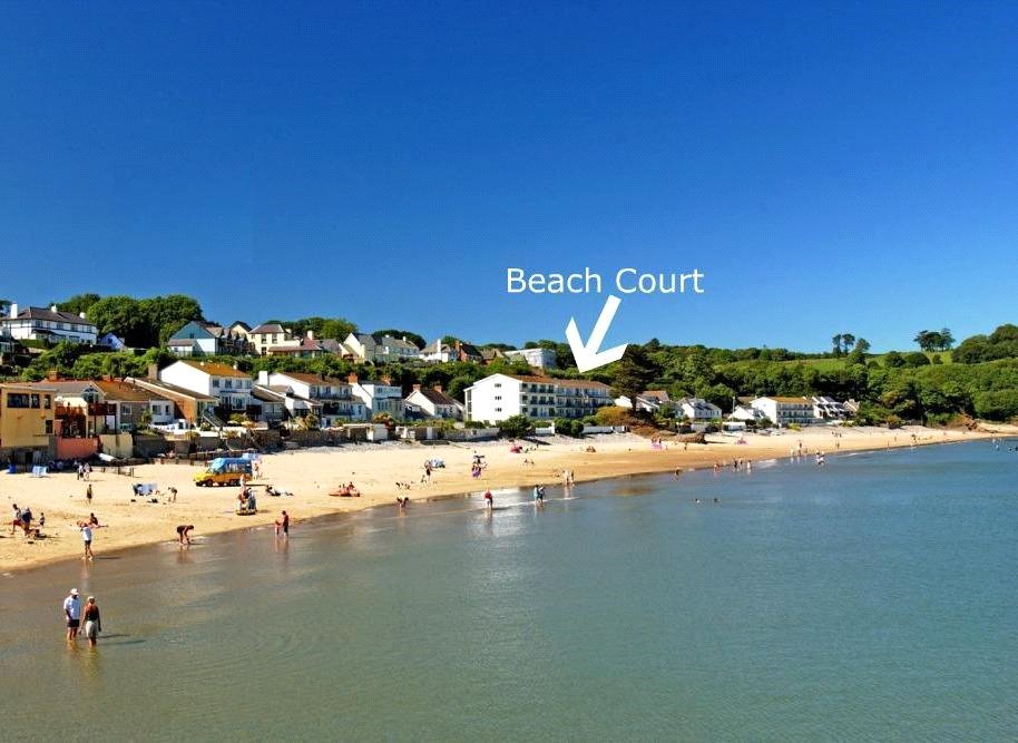 The Strand, Saundersfoot, Pembrokeshire, SA69 9EU