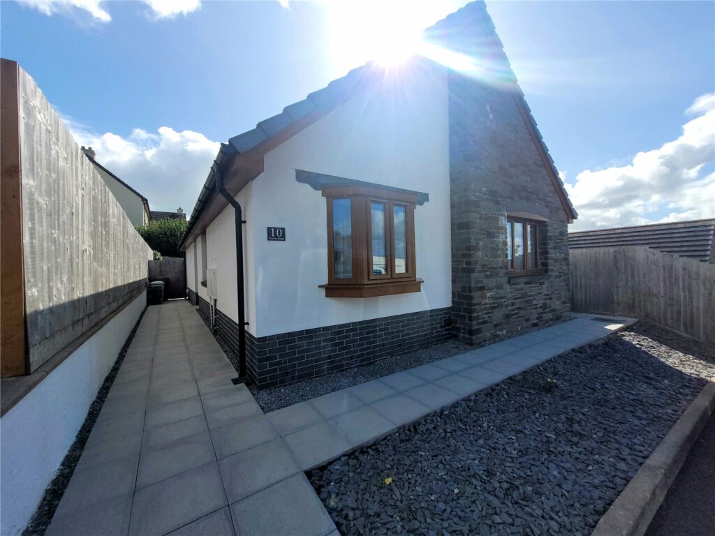 Newton Fields, Kilgetty, Pembrokeshire, SA68 0ZA